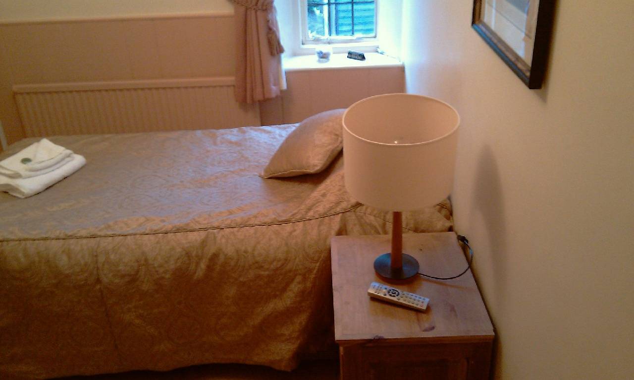 Village House Hotel Inn — 4-Star Luxury Hotel in Worthing, United Kingdom