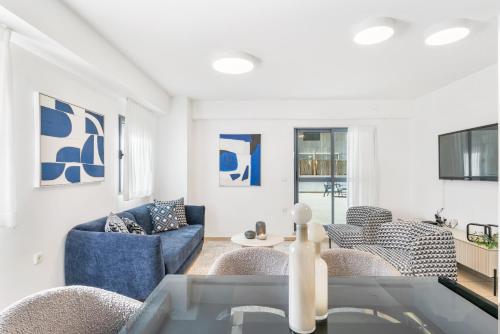 Beautiful 3 BDR Heart of JLM Modern with Huge Balcony — 4-Star Luxury Hotel in Jerusalem, Israel