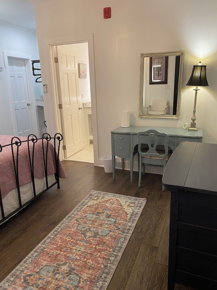 Little Inn on Main - photo 32