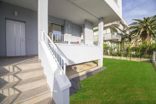Casa Per Vacanze in Riva Al Mare — 4-Star Luxury Hotel in Pineto, Italy