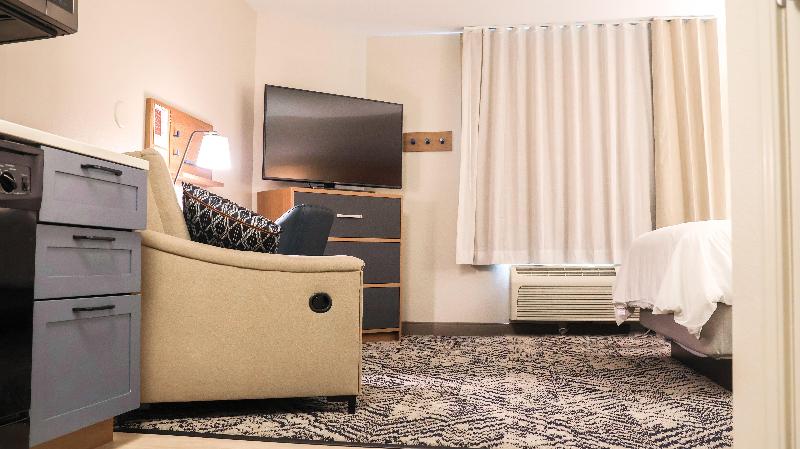 Candlewood Suites Grand Prairie by IHG - photo 48