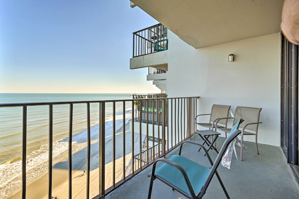 Oceanfront Oasis w Deck and Resort Beach Access - photo 14
