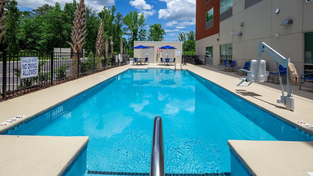 Holiday Inn Express & Suites Latta by IHG - photo 26