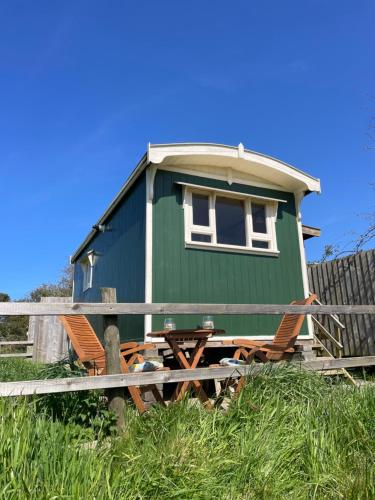 Miners_meadow self contained Shepherds hut in Redruth, United Kingdom