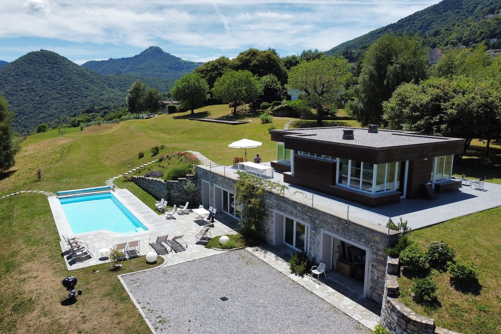 Villa La Betulla — 4-Star Luxury Hotel in Schignano, Italy