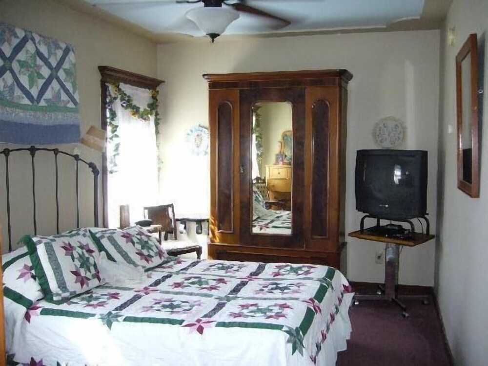 The Palm Hotel - photo 2