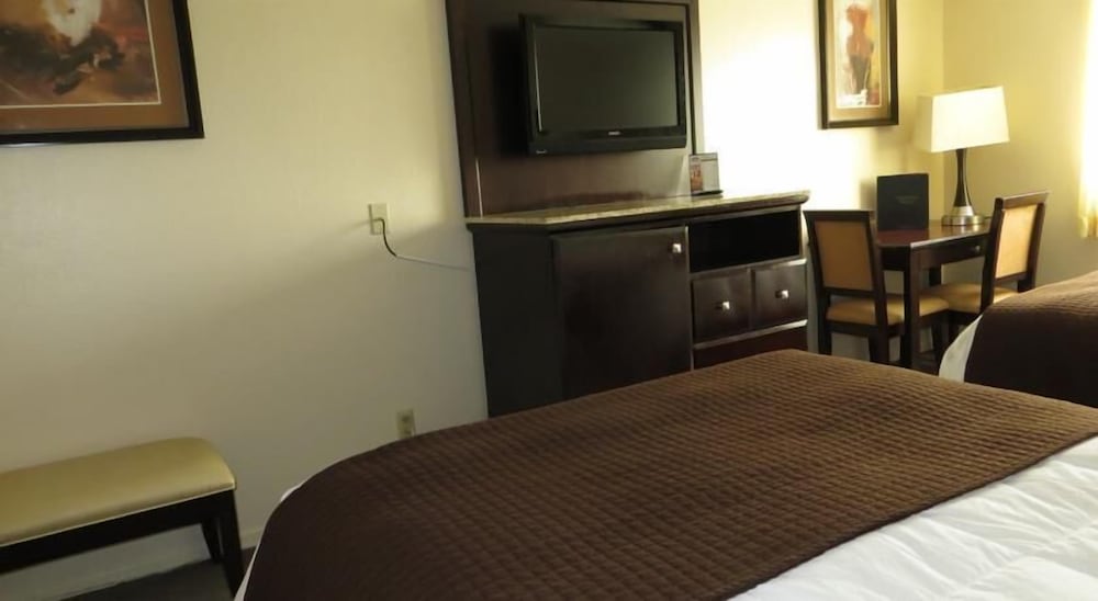 Longhorn Casino & Hotel - photo 13