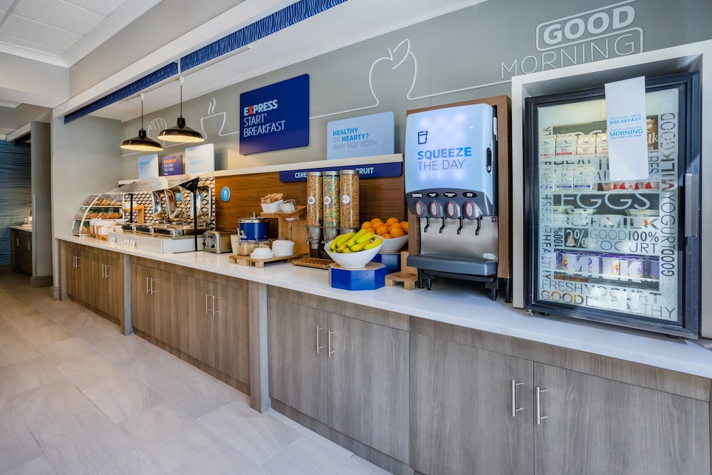 Holiday Inn Express Hotel & Suites New Tampa I 75 by IHG - photo 62