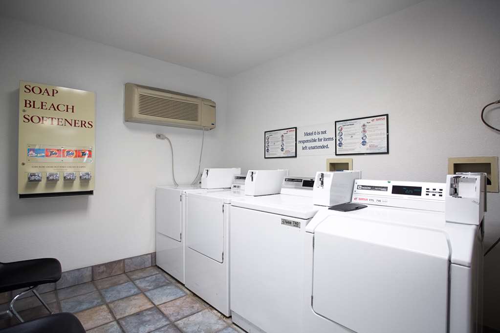 Motel 6 Kingman AZ Route 66 West - photo 27
