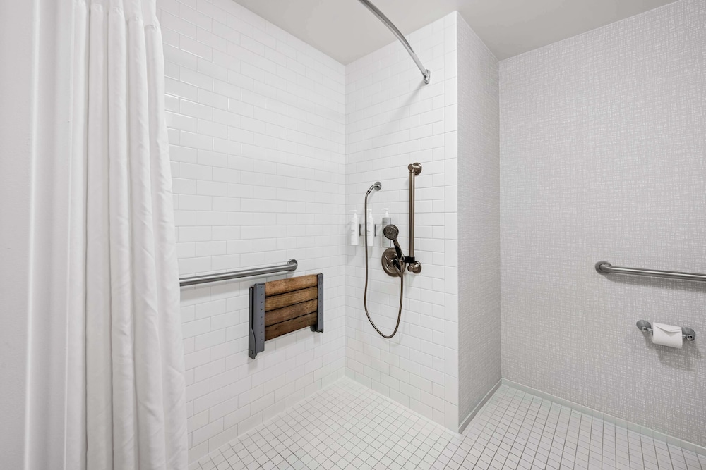 Hampton Inn & Suites Wilson I 95 - photo 30