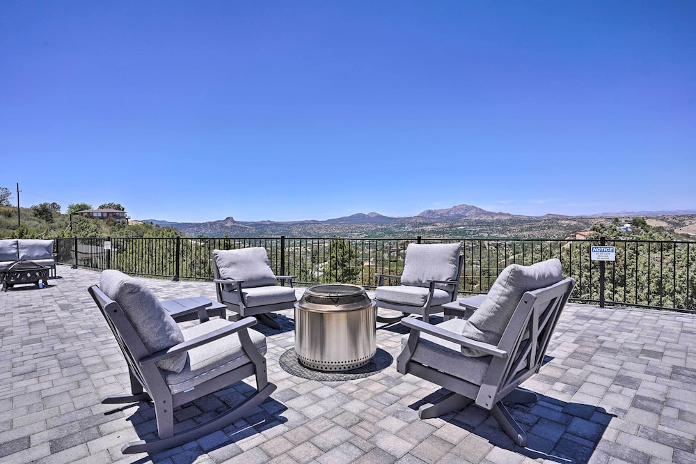 Panoramic Mtn Views Prescott Sunset Sanctuary in Prescott, United States