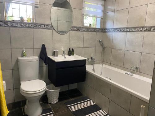 CozyatCaley Private Apartment — 4-Star Luxury Hotel in Centurion, South Africa