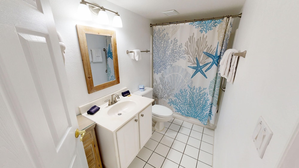 Islander Beach Resort 2005 2 Bedrooms 2 Bathrooms Condo - photo 17