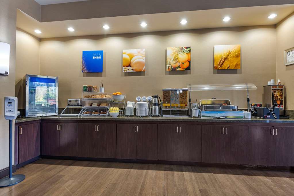 Comfort Suites Huntersville near Lake Norman - photo 47