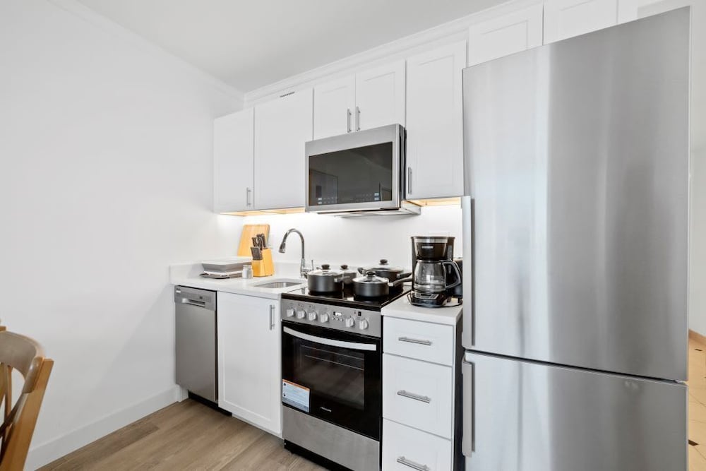 2br 3ba Condo Right Between Hard Rock and Ocean Casino - photo 10