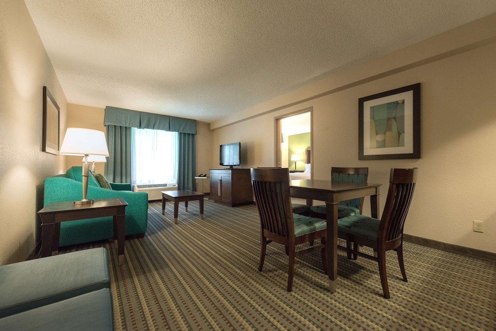 Hampton Inn Brooksville Dade - photo 44