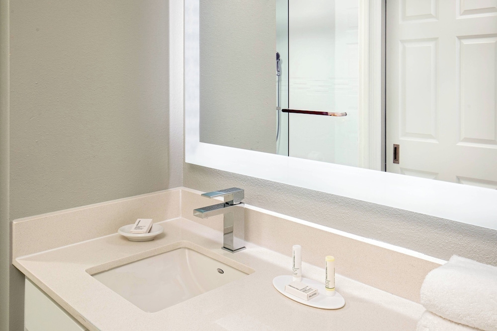 Residence Inn by Marriott Boston Woburn - photo 16