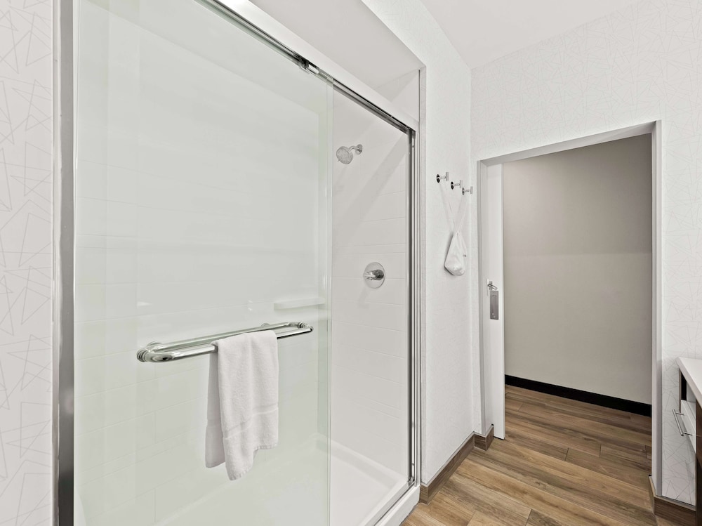 Hampton Inn Longview - photo 22