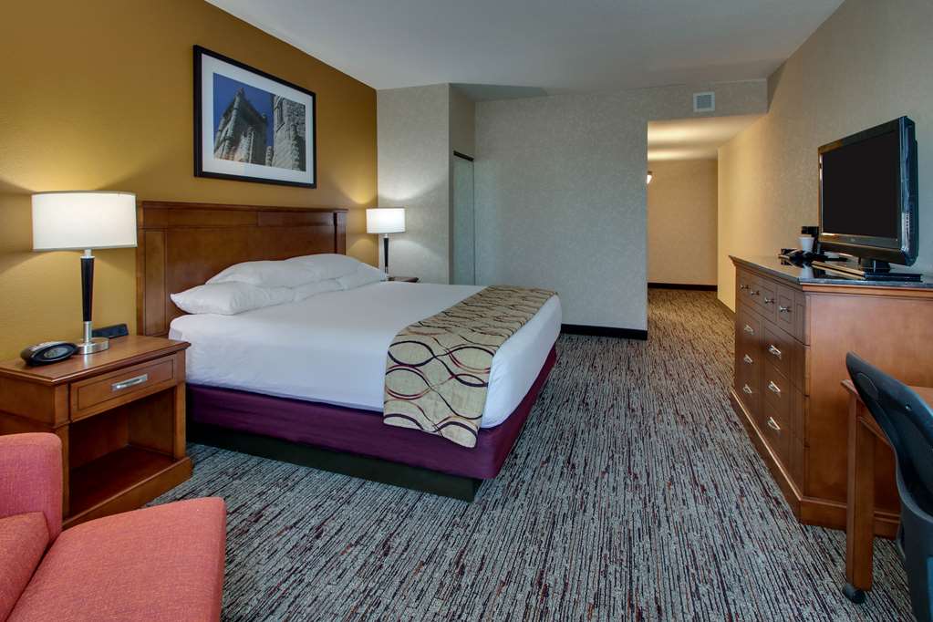 Drury Inn & Suites Findlay - photo 30