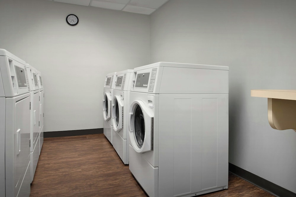 TownePlace Suites by Marriott Suffolk Chesapeake - photo 28