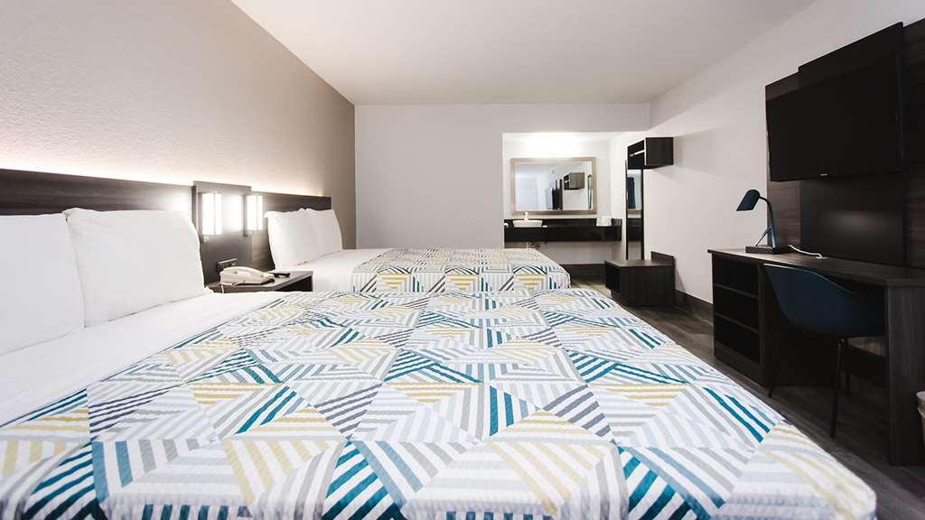Motel 6 Houston TX Medical Center NRG Stadium - photo 11
