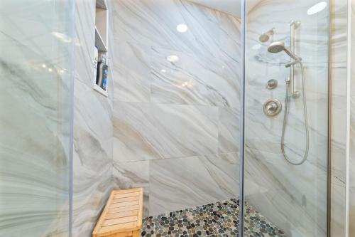 The Iron Seahorse Surf City Beach Home — 4-Star Luxury Hotel in Santa Cruz, United States