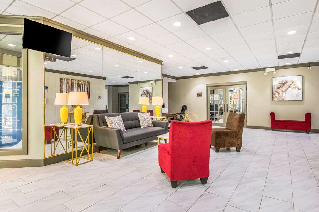 Quality Inn & Suites York East in York, United States