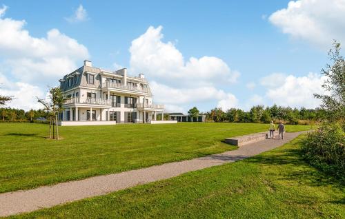 Awesome Apartment In Kamperland — 5-Star Luxury Hotel in Kamperland, Netherlands