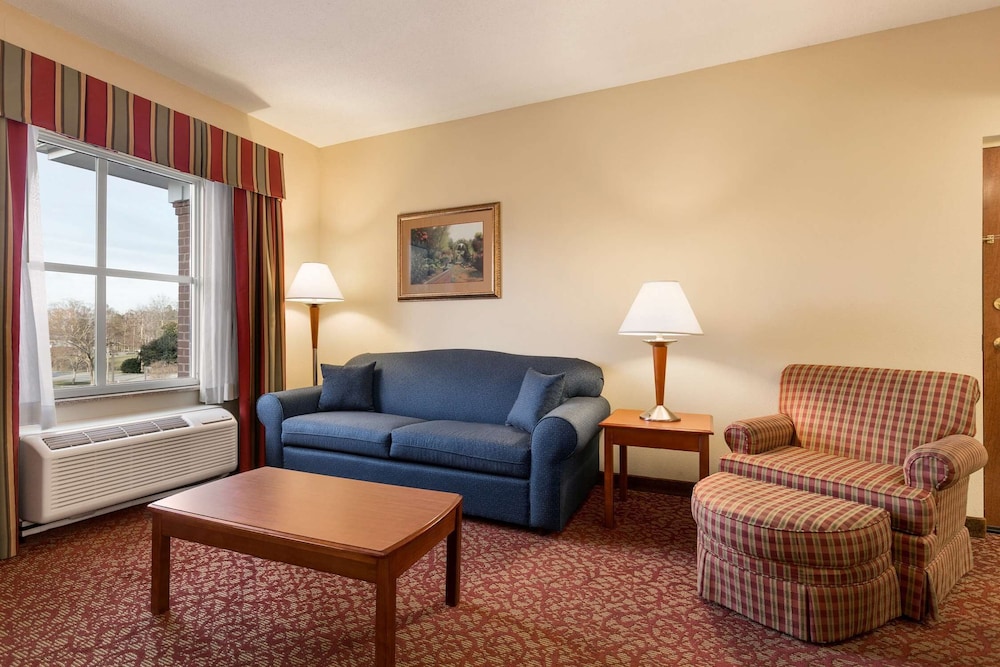 Hampton Inn & Suites Williamsburg Historic District - photo 24