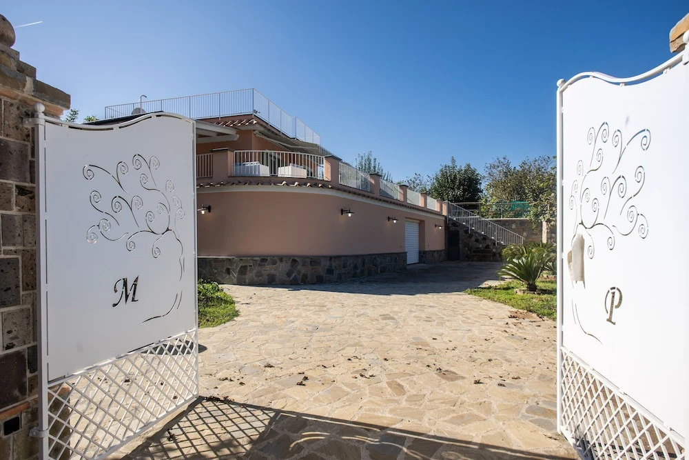 Green Nest peaceful oasis in Massa Lubrense, Italy