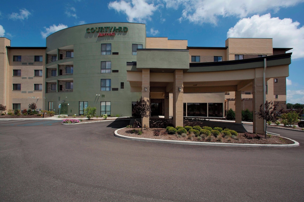 Courtyard Indianapolis Noblesville - photo 21
