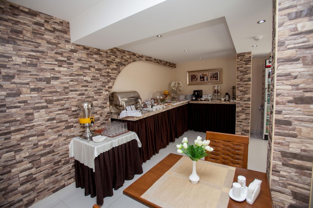 מזון ומשקאות