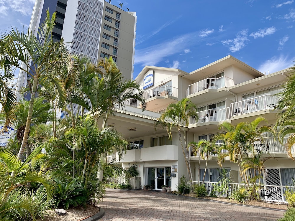 Outrigger Burleigh in Miami, Australia