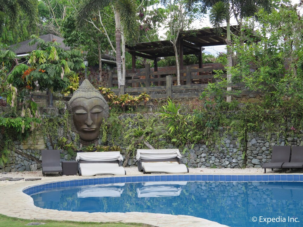 Cintai Coritos Garden — 4-Star Luxury Hotel in Balete, Philippines