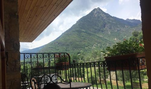 Hotel Eriste — Sahun — photo 3