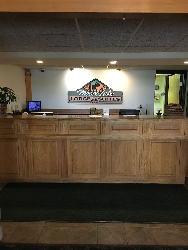 Moose Lake Lodge & Suites - photo 3