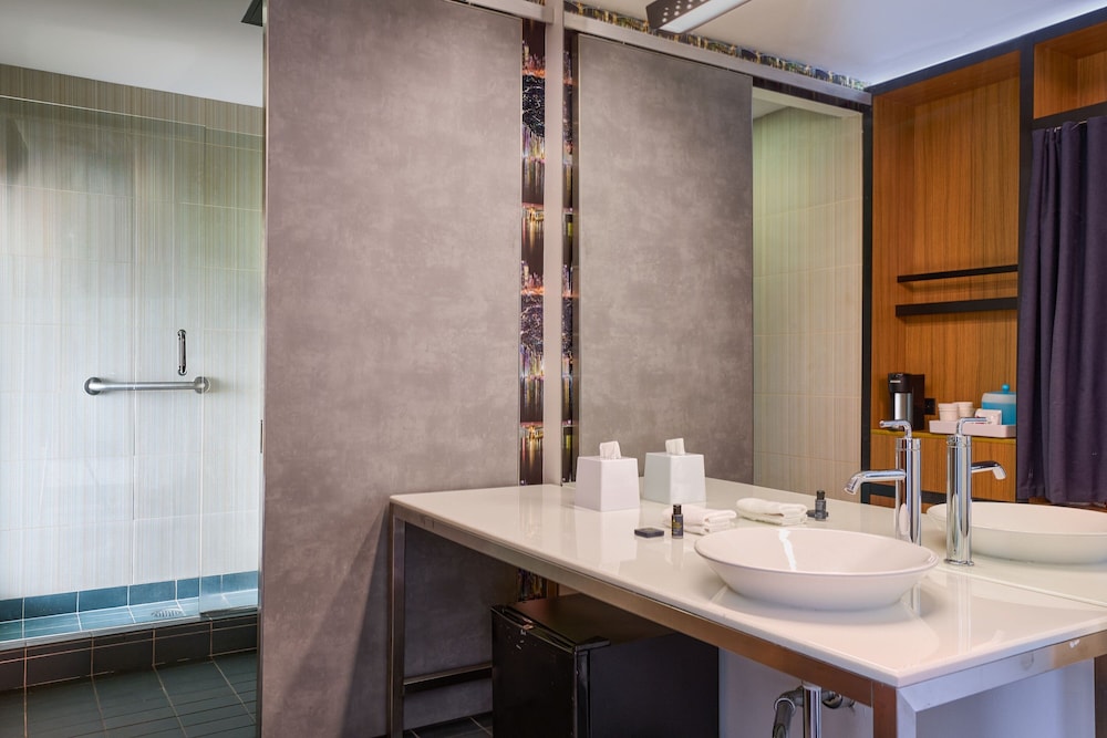 Aloft Charleston Airport & Convention Center - photo 22