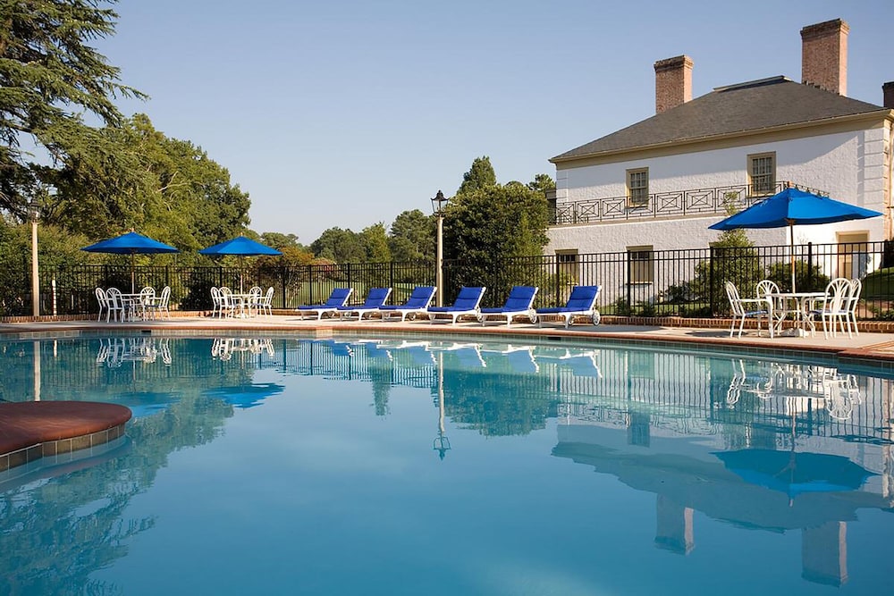 Williamsburg Lodge Autograph Collection - photo 61