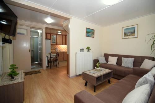 Plataneli House — 4-Star Luxury Hotel in Plomari, Greece