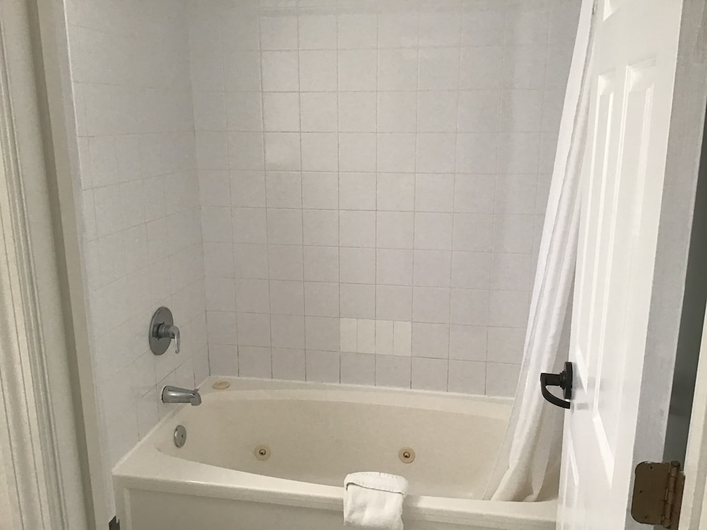 The Anastasia Inn - photo 25