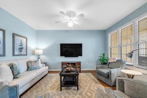 202 East in Unknown City, United States