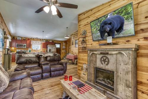 The Barn Hot Tub WIFI 560 FREE tickets each paid day - photo 27