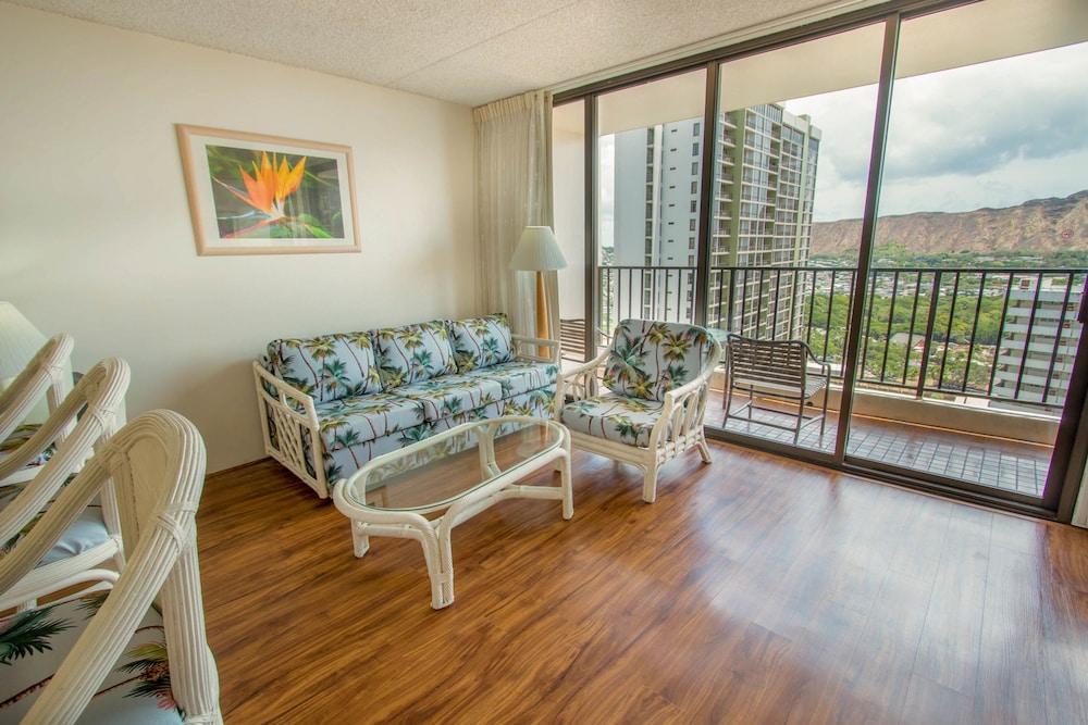 Waikiki Banyan By Koko Resorts - photo 25