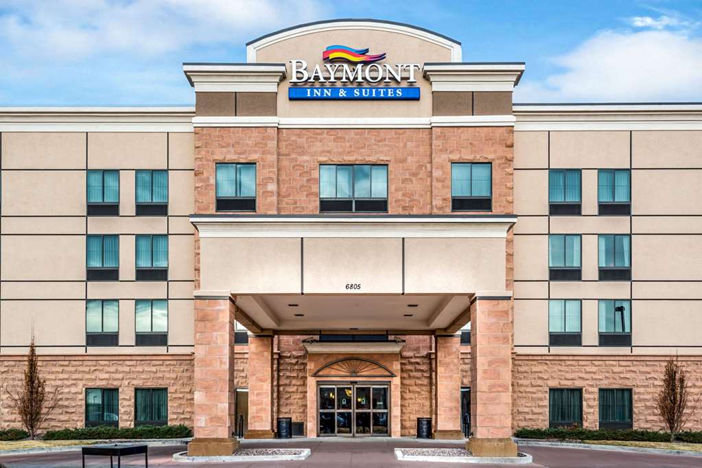 Baymont by Wyndham Denver International Airport — hotel in Denver