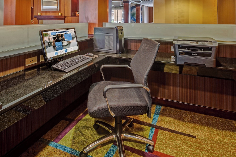 Fairfield Inn & Suites by Marriott Russellville - photo 30