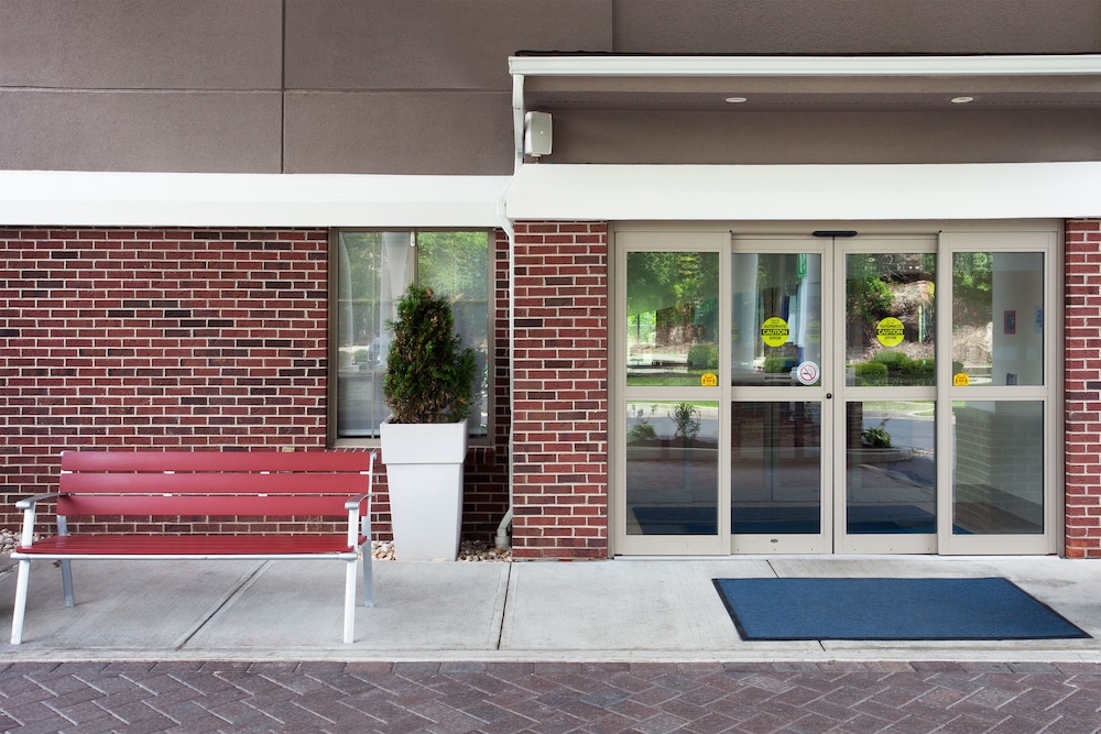 Holiday Inn Express Haskell Wayne Area by IHG - photo 42