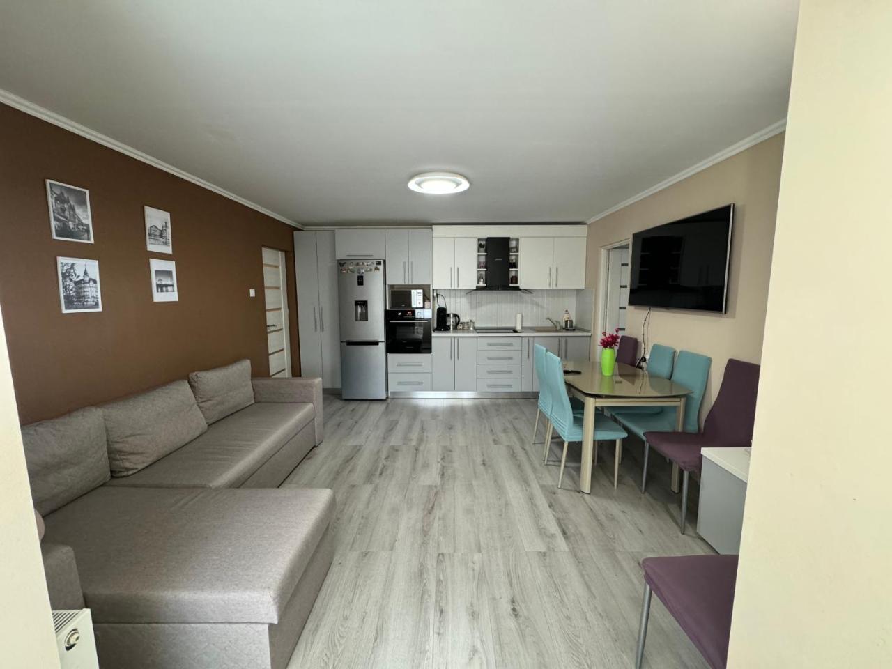 Maya Home — 4-Star Luxury Hotel in Oradea, Romania