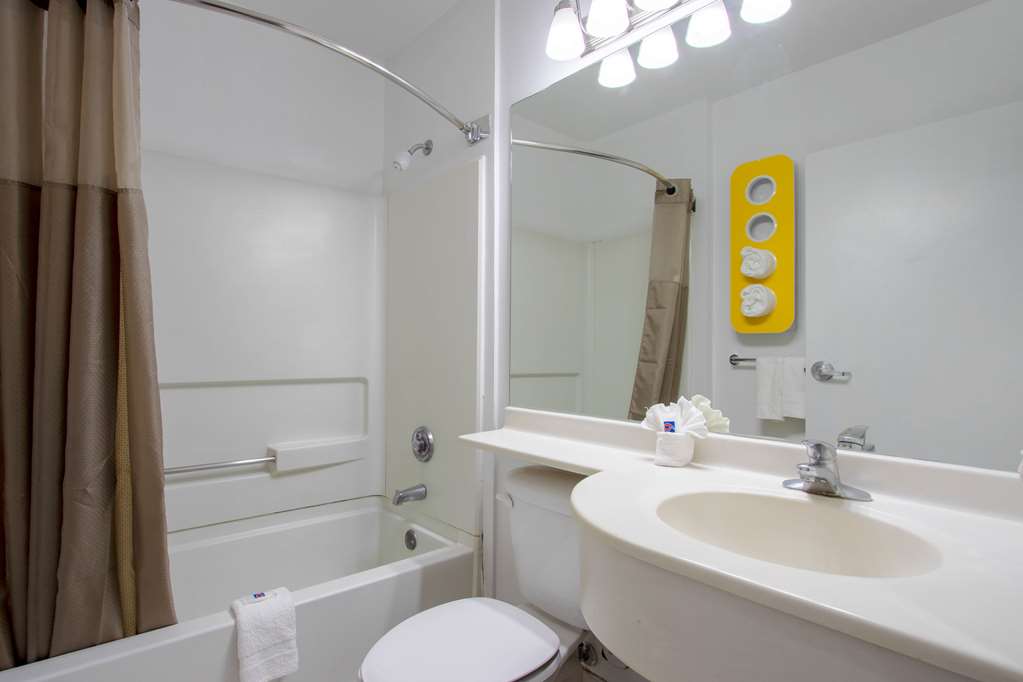 Motel 6 El Paso TX Southeast - photo 20