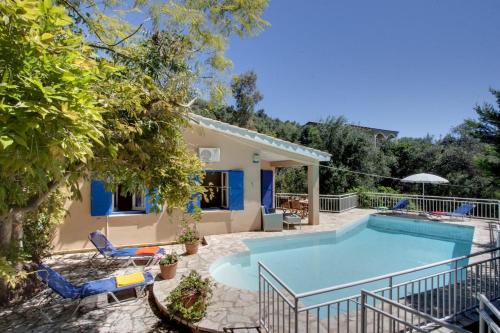 Villa Elena — 4-Star Luxury Hotel in None, Greece