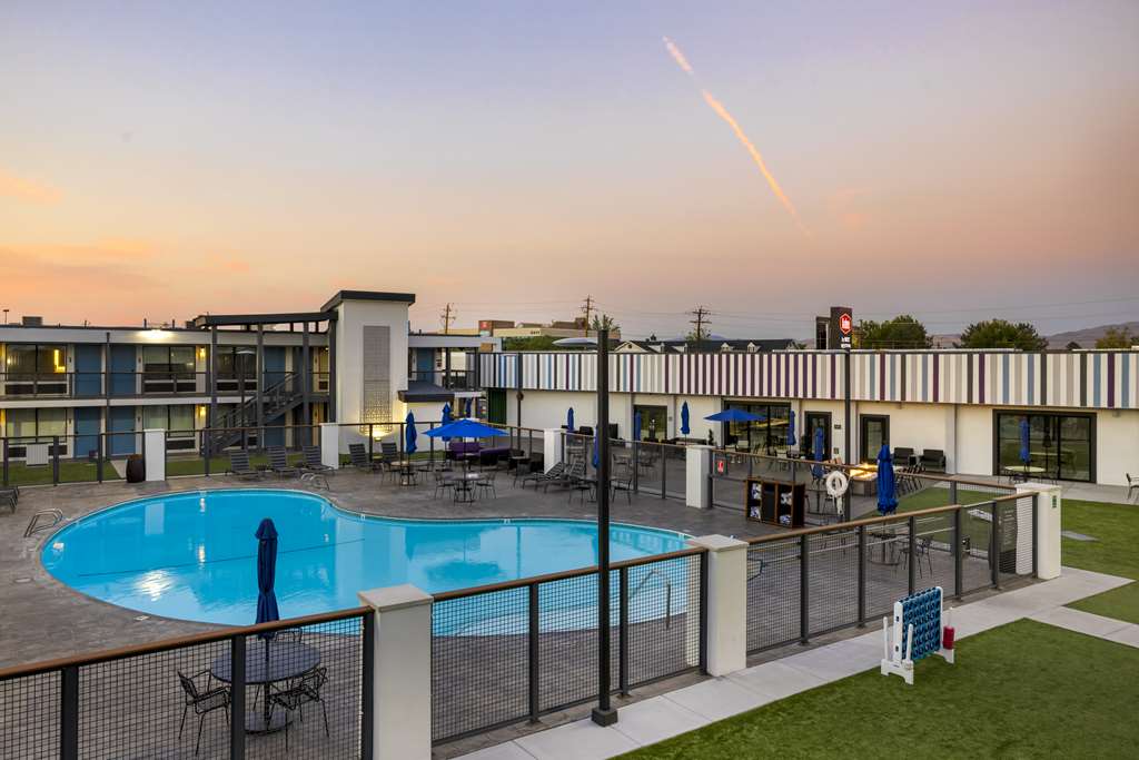 Aiden by Best Western South Reno - photo 8
